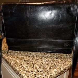Estalon Leather Messenger Bag
